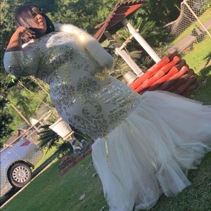 PLUS PROM DRESS CREAME & GOLD SEQUIN